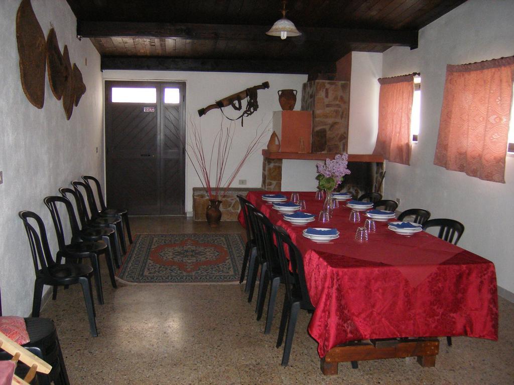 Agriturismo Usurtala Orani エクステリア 写真