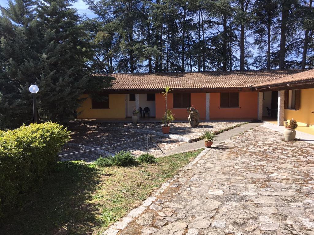 Agriturismo Usurtala Orani エクステリア 写真
